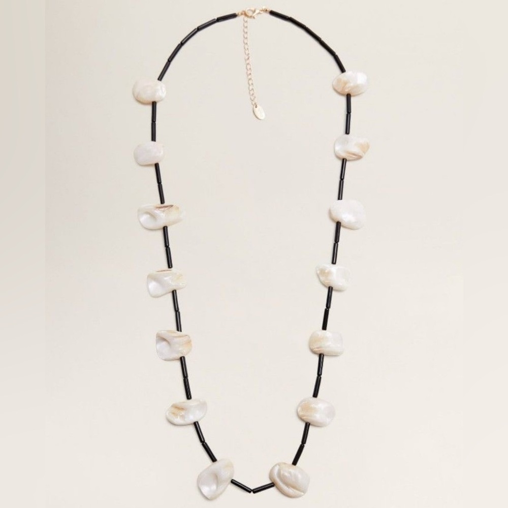Mango Long Shell Necklace